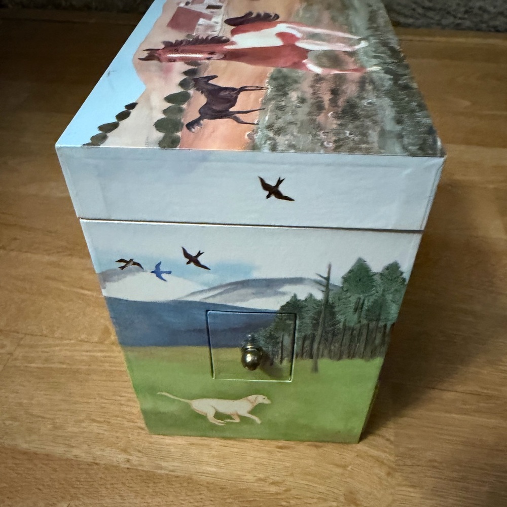 Horse-Themed Kids Jewelry Box with Mirror - Picture 8 of 9